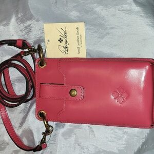 Patricia Nash Farleigh Passion  Leather Crossbody Phone Pouch Wallet Bmwt ML Rt